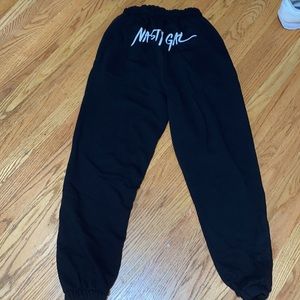 Size 2 nastygal black sweatpants. Fits size 2-6, perfect condition never worn.